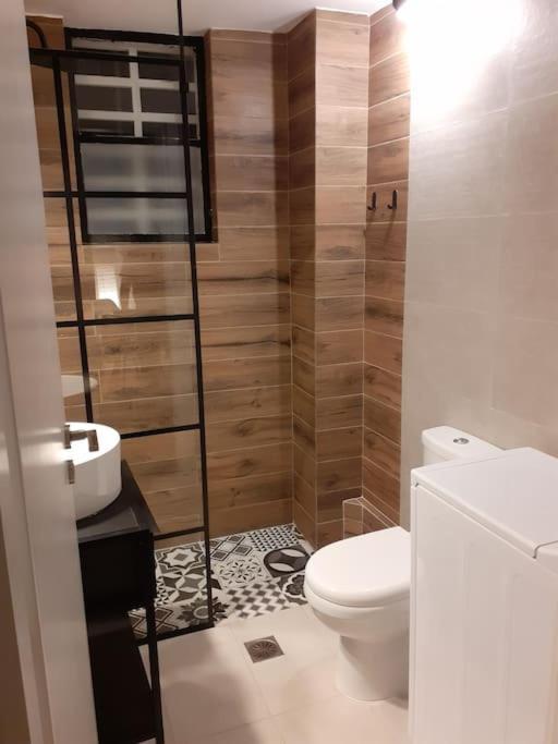Μοντέρνο Διαμέρισμα - Stylish Appartment Loutraki Zewnętrze zdjęcie