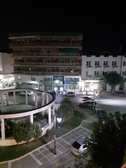 Μοντέρνο Διαμέρισμα - Stylish Appartment Loutraki Zewnętrze zdjęcie